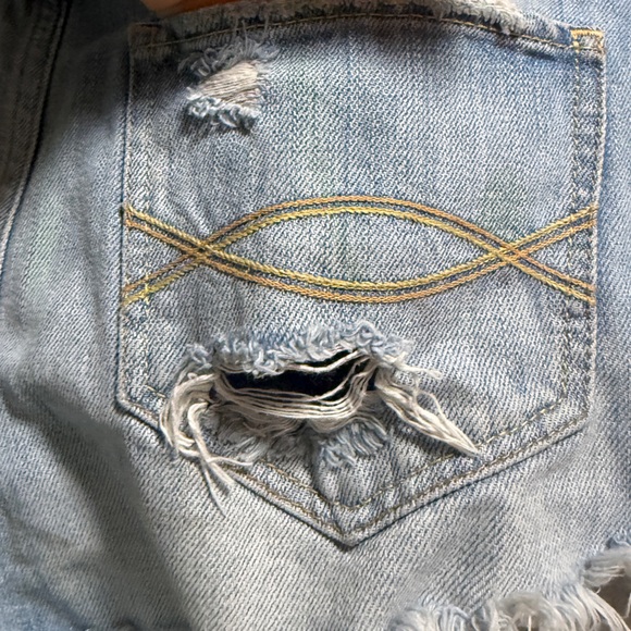 Abercrombie & Fitch Light Blue Distressed Denim Cutoff Shorts size 28 - Picture 7 of 13
